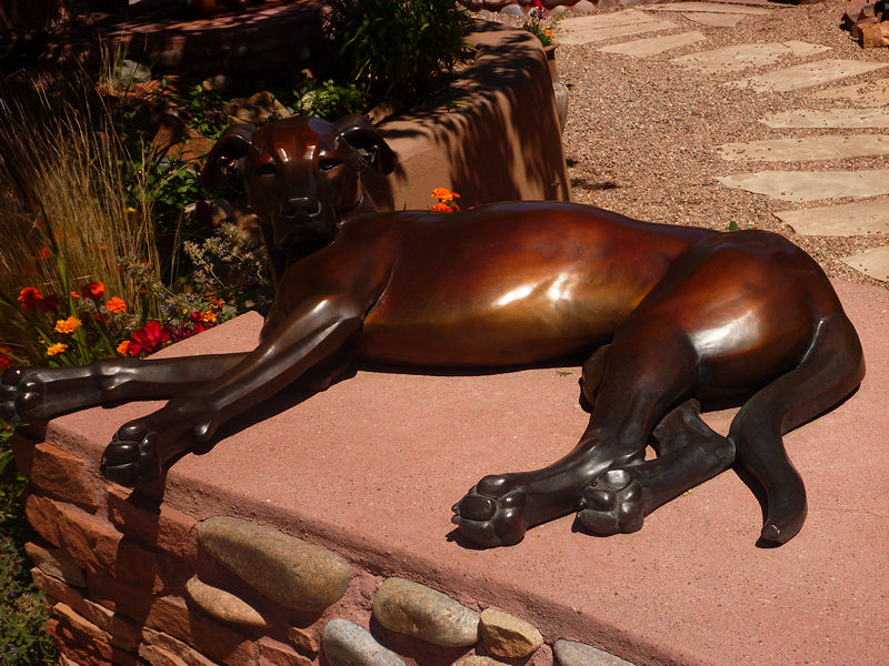 Bronze dog